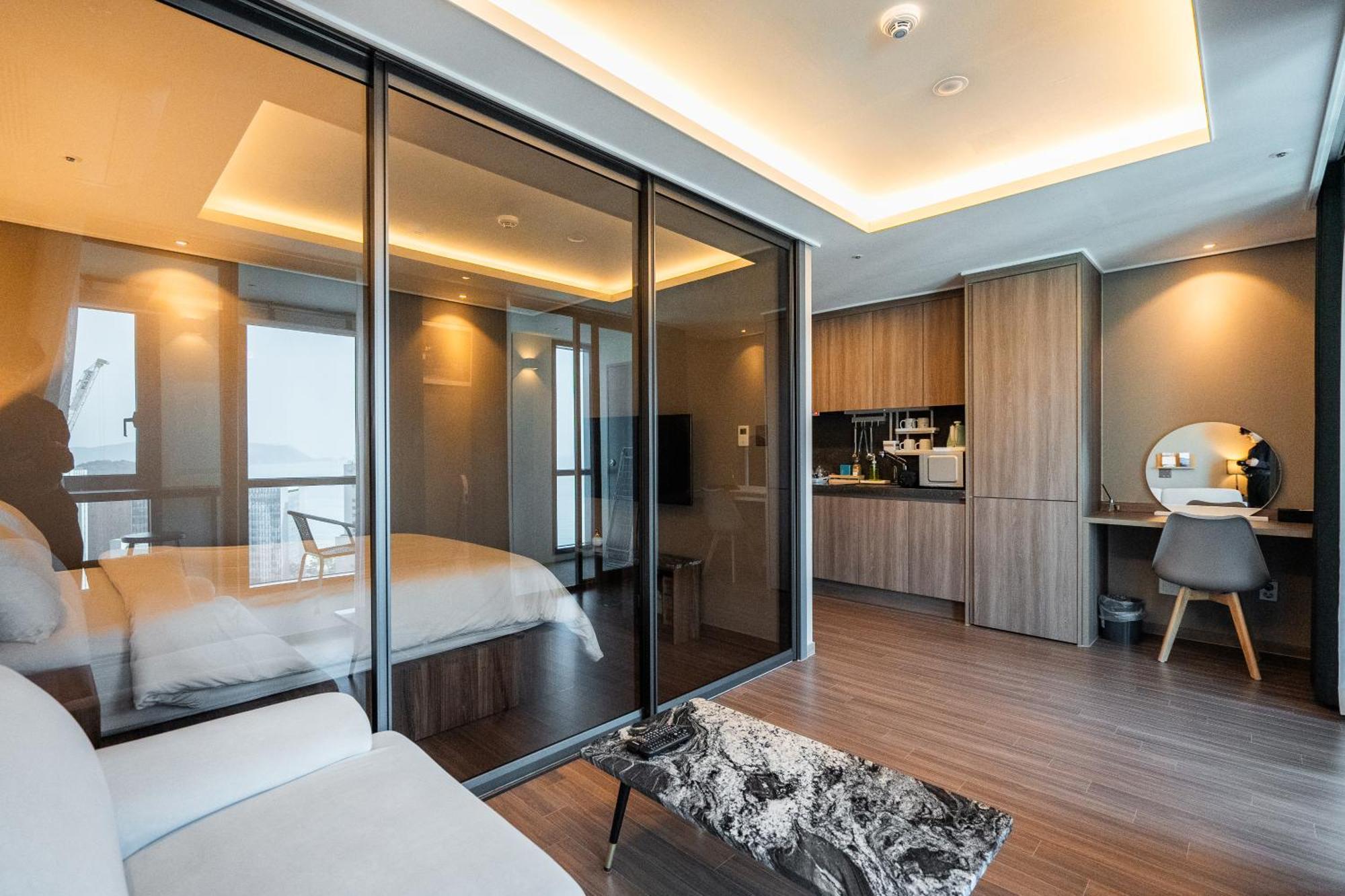 Apartment Bona Haeundae Fantastic Ocean View #sea And Haeundae Gunam-ro# Busan