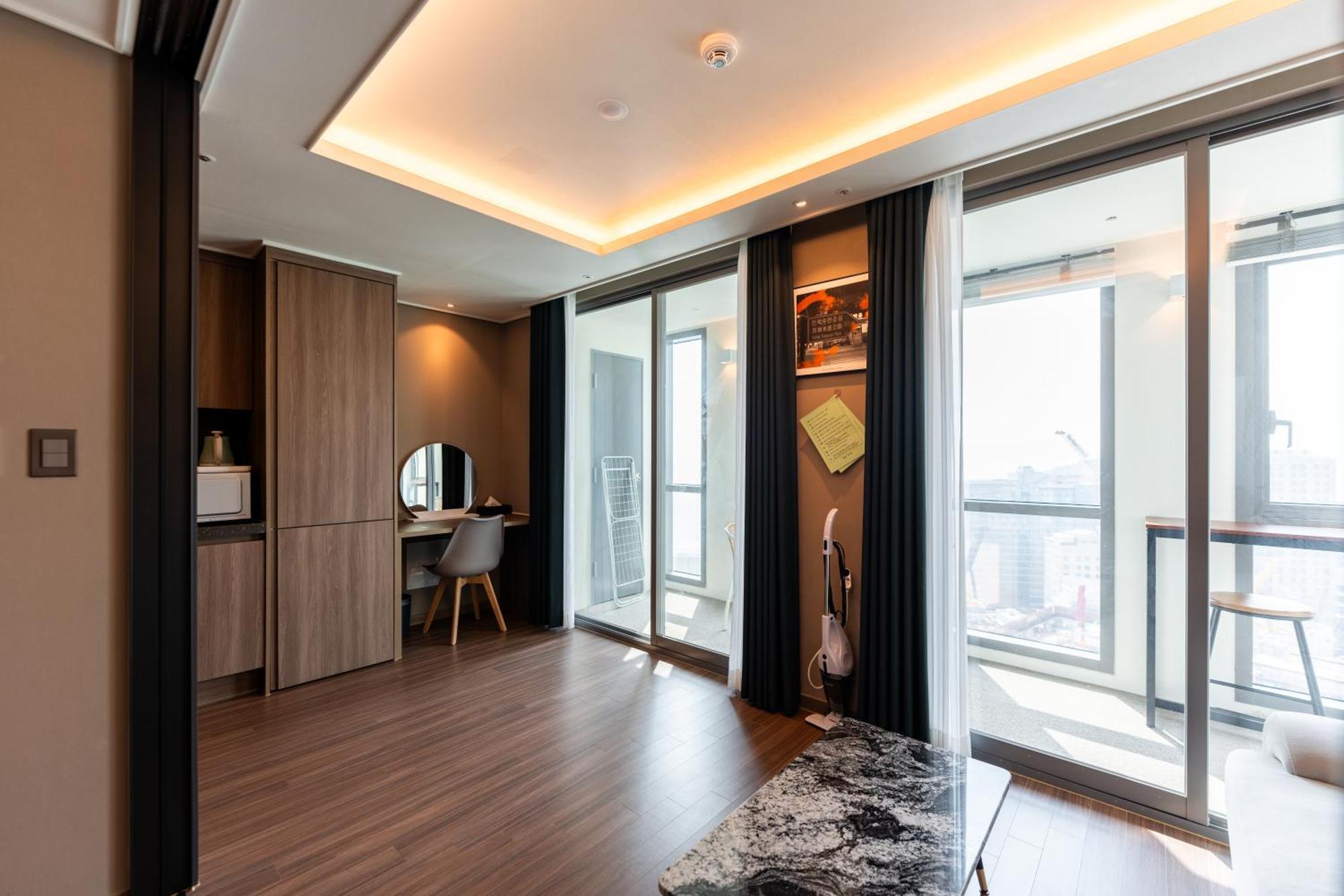 Apartment Bona Haeundae Fantastic Ocean View #sea And Haeundae Gunam-ro#