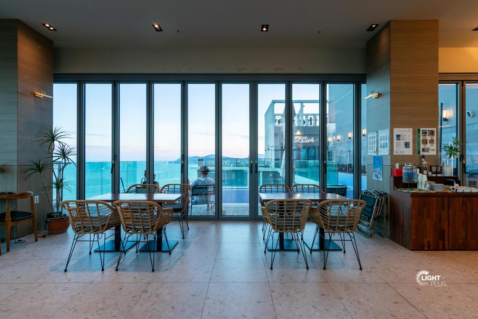 Bona Haeundae Fantastic Ocean View #sea And Haeundae Gunam-ro# Apartment Busan