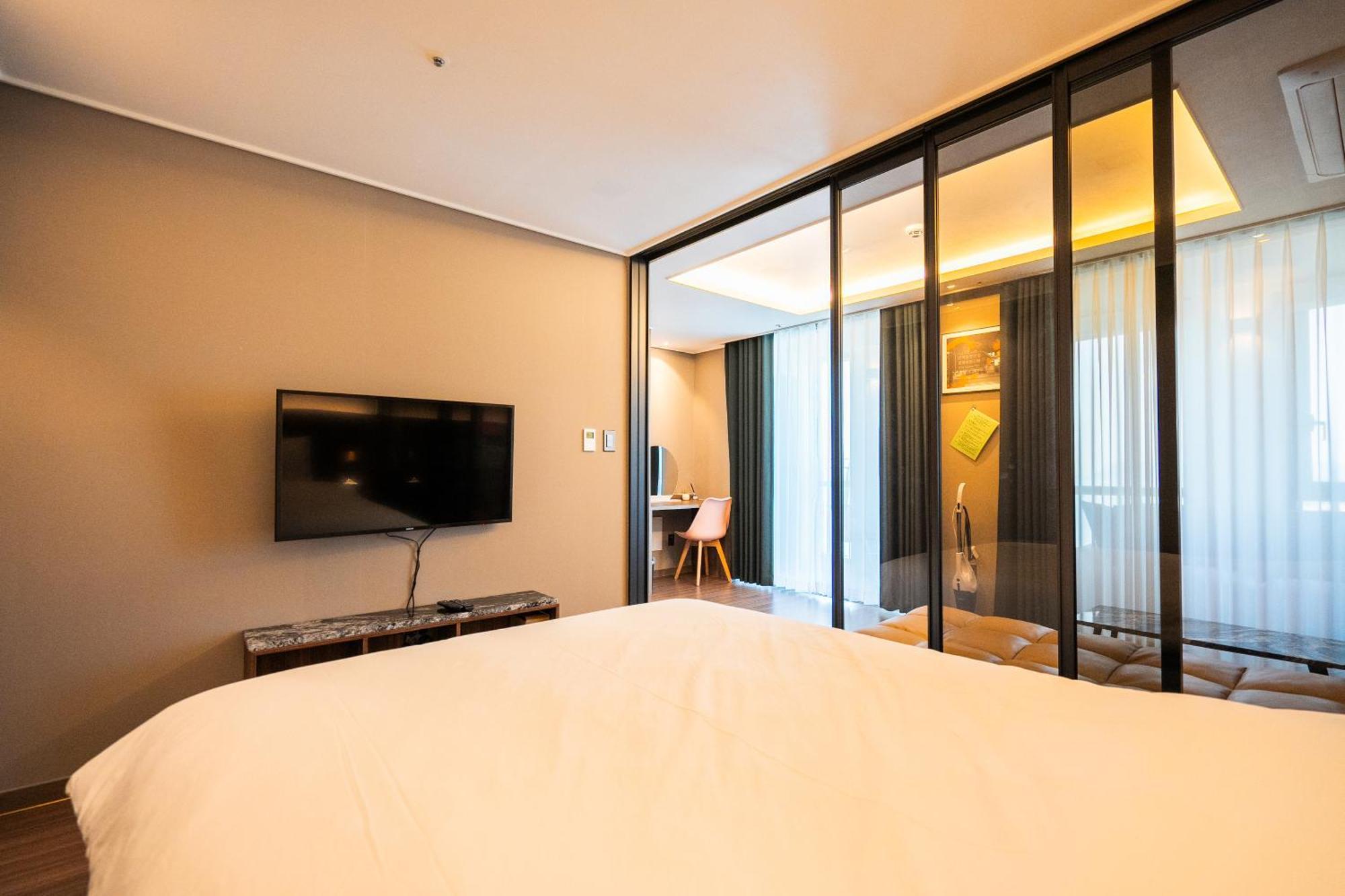 Bona Haeundae Fantastic Ocean View #sea And Haeundae Gunam-ro# Apartment *