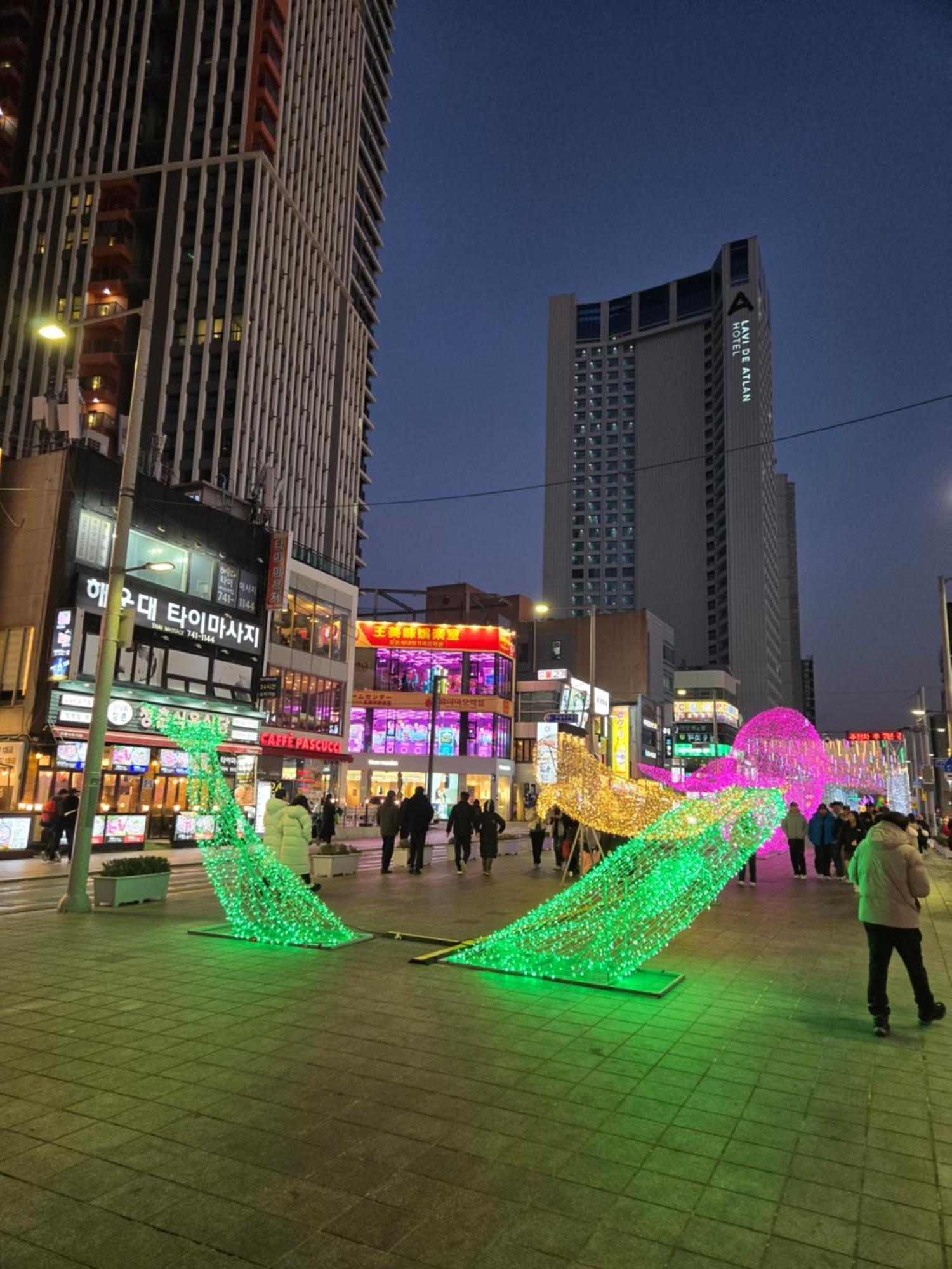 Bona Haeundae Fantastic Ocean View #sea And Haeundae Gunam-ro# Busan